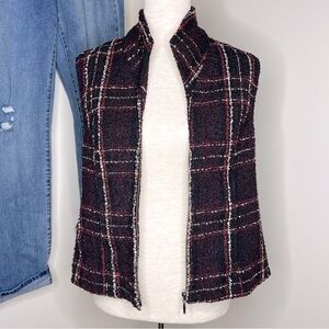 Tweed Zip Up Vest in Plaid size Medium Petite